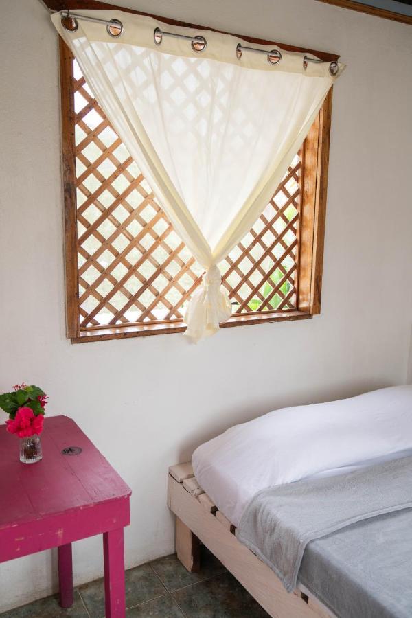 Hotel Puerto Viejo - Estd 1939 Puerto Viejo de Talamanca Extérieur photo